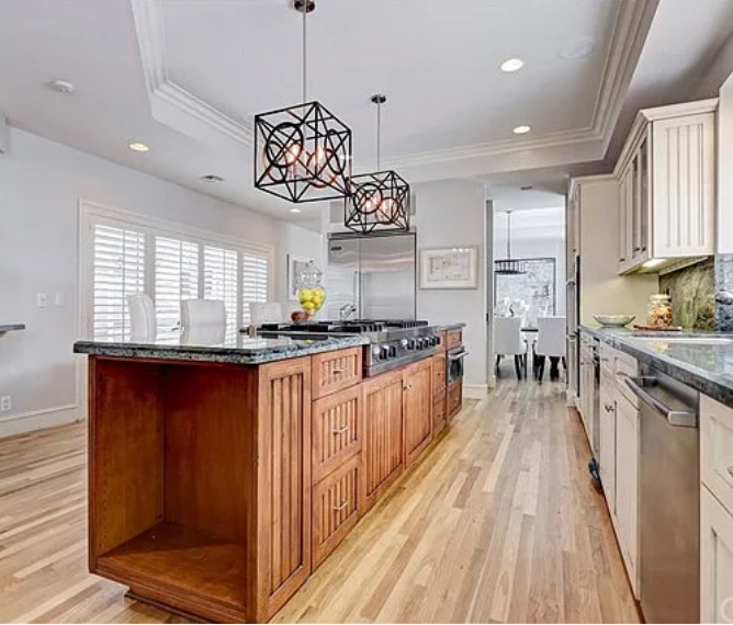 Kitchen before the redesign
