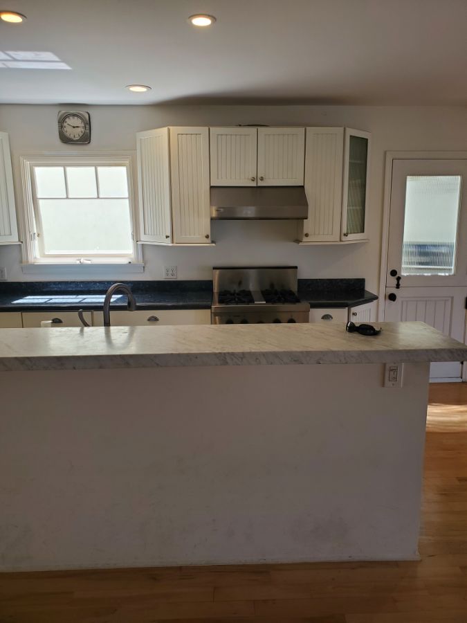 Kitchen before the redesign