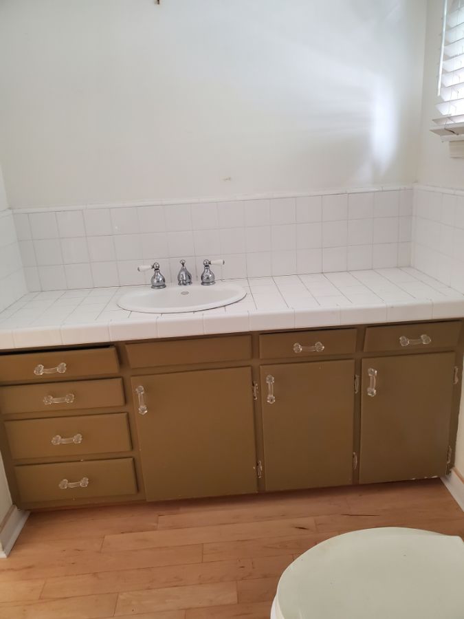 Primary Bath before the redesign